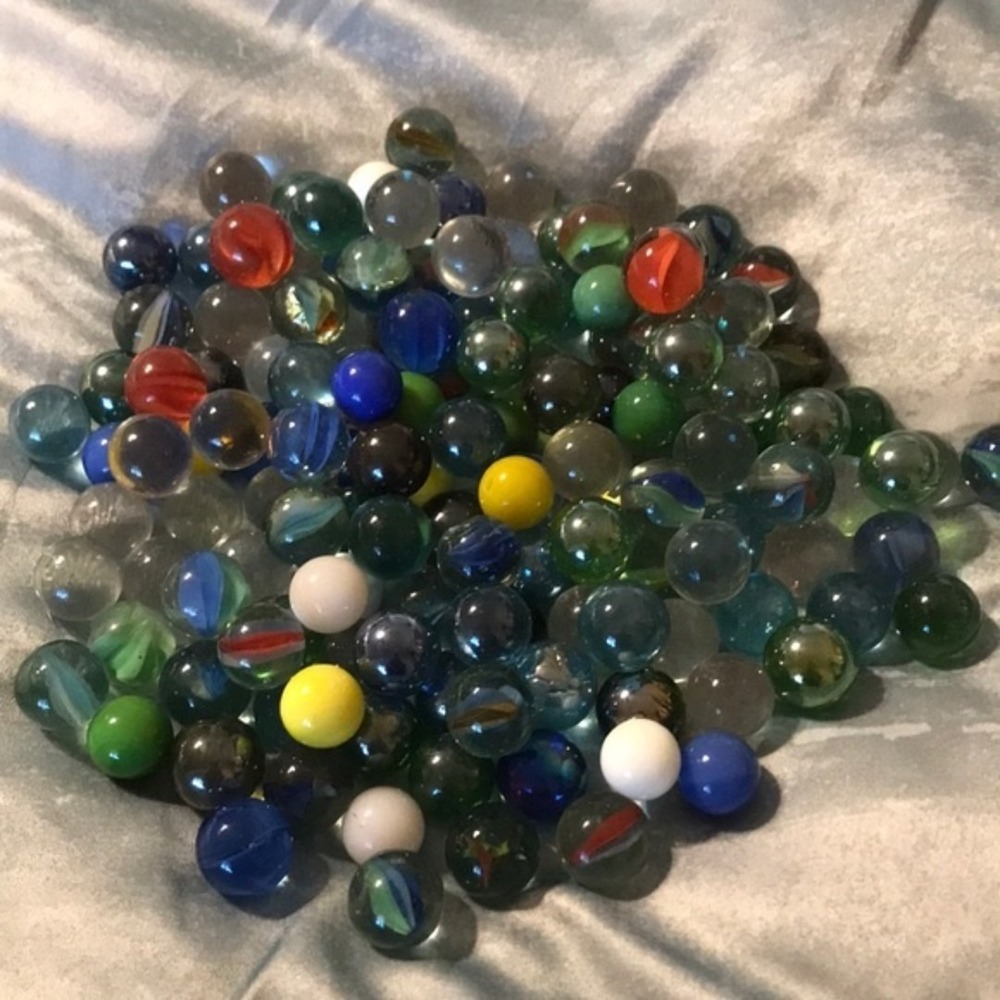 Unbranded Glass Marbles Mixed Lot Assorted Colors Cat Eyes Solids‎ One Size